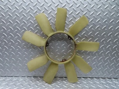Ventilador de refrigeración del motor Mercedes-Benz W124 260E 1032000423 Foto 1 de 4