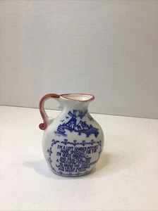 Left-handed Pitcher, Dutch  Blue And White Design. 4.5 Inches Ceramic - Bild 1 von 7