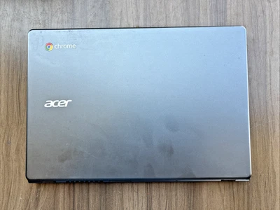 Acer Chromebook-C720 Series Model No. ZHN - Image 1 of 4