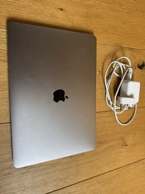 Apple MacBook Pro 13” 2016 i5 Dual Core 2.9ghz 512gb SSD 16gb RAM - Image 1 of 4