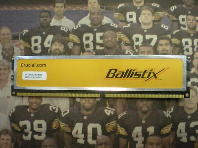 Crucial Ballistix 1GB  DDR2 PC2-6400  240 PIN   DESKTOP RAM   BL12864AA804.8FE5 - Image 1 of 3