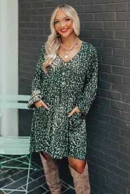 Vestido Meritt Impressions Boutique Green Maple Grove Leopard Shift em excelente estado usado tamanho: grande - Imagem 1 de 4