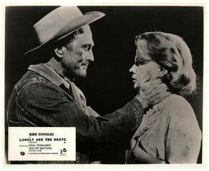Lonely are the Brave Original Lobby Card Kirk Douglas Gena Rowlands Embracing