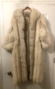 Saga Selected Guarantee of Quality Full Length Fox Fur Coat Size Small - Picture 1 of 17