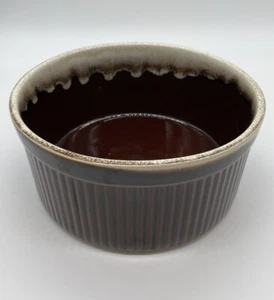Vintage 2.5 Quart Pfaltzgraff Brown Drip Casserole Baking Dish - Picture 1 of 4