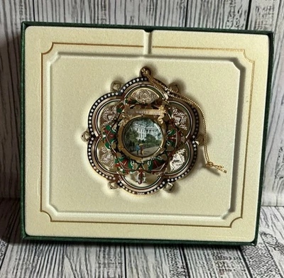 Adorno de Navidad 2005 Asociación Histórica de la Casa Blanca Foto 1 de 4