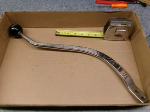 Bâton de levier de vitesse chromé Hurst Mopar avec poignée noire N° 4078 - Photo 1/10