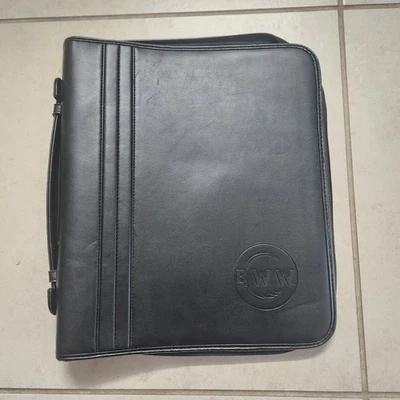 Carpeta de negocios de 3 anillos BWW 1" - negra #1965 Foto 1 de 3