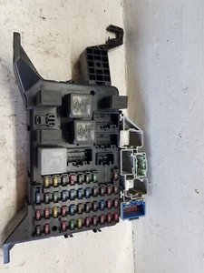 2002-2006 Jaguar X-TYPE 3.0L Left Front Fuse Box 1X43-14A073-AF (M176) - Picture 1 of 3