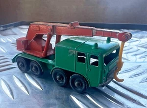 Matchbox 8 Wheel Crane 30 Lesney 60s ENGLAND Construction Truck Green/Orange VTG - Picture 1 of 7