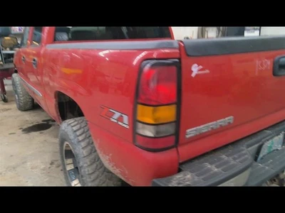 Driver Tail Light Classic Style Fits 05-07 SIERRA 1500 PICKUP 1966921 - Image 1 of 4