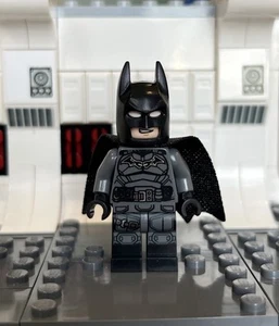 LEGO Batman Minifigure sh0786 DC Comics Super Heroes 76183 Batcave 76181 - Picture 1 of 2