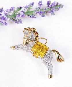 Vintage Brooch pin horse pony cowboy carousel Invisible Set YELLOW rhinestones - Picture 1 of 5