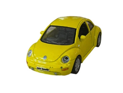 2-дюймовая литая модель игрушечного автомобиля Kinsmart VW Volkswagen Beetle 1:24 желтый б/у из США - Изображение 1 из 2