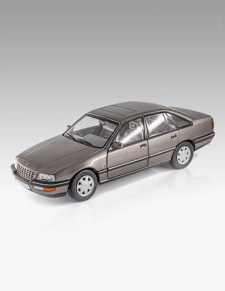 Coches Inolvidables. Opel Senator  1/24. SALVAT - Imagen 1 de 3