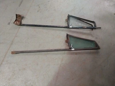 Ventana de ventilación derecha Dodge D100 D200 Power Wagon 61 62 63 64 65 66 67 Foto 1 de 4