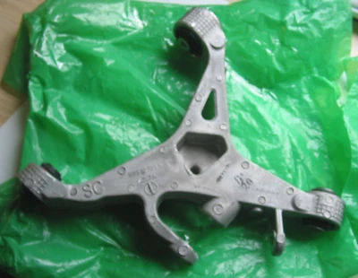 JAGUAR XJ X350 Rear RIGHT  lower Wishbone  C2C21162 NEW GENUINE - Image 1 of 3