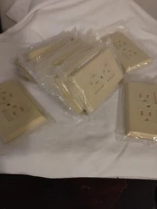 (14 packs) Cooper Ivory Wheat 1-Gang Tamper Electrical Covers TRW15V - Picture 1 of 3