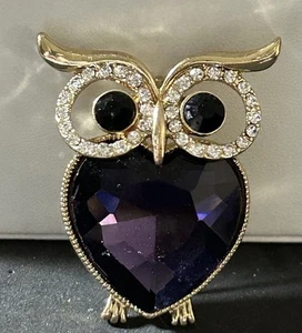 Vtg Monet Signed Purple Fauceted Rhinestone Owl Brooch Black & Clear Eyes EUC - Picture 1 of 5