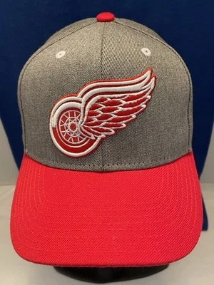 Adidas NHL Detroit Red Wings Hockey Team Logo Adjustable Strap Back Hat Cap - Image 1 of 4