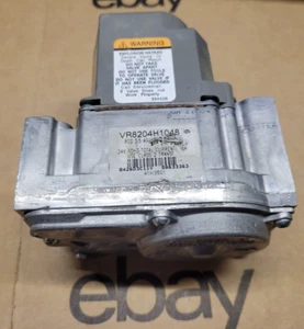 Used OEM Lennox Honeywell 41K35 , VR8204H1048 Natural Gas Slow Opening Valve - Picture 1 of 8