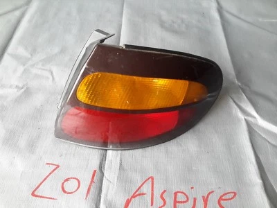 Luz trasera Ford Taurus Mercury Sable 1996-1997 luz trasera pasajero derecho Foto 1 de 4