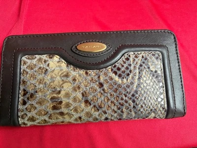 Бумажник/браслет Tahari Python со змеиным принтом веганская кожа на молнии вокруг - Изображение 1 из 4