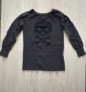 Girls Gap Long Sleeve Tunic Skull Crossbones Sweater Gray Black Small 6-7 - Picture 1 of 8