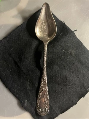 Cuchara de plata colonial 1894 Foto 1 de 4