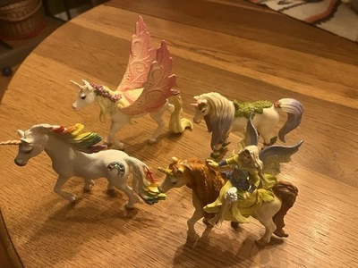 Lot Of 5 Schleich Unicorn And Fairy Pegasus Rainbow Jeweled Flower Unicorns - Image 1 of 4