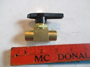 Whitey B-43F4 Brass Ball valve - Picture 1 of 6