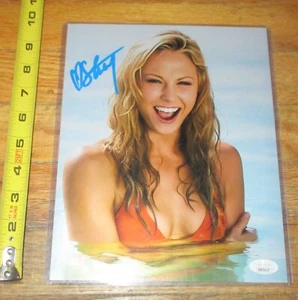 Foto metálica autografiada 8x10 Stacy Keibler de lucha libre firmada certificado de autenticidad JSA WWE agua - Imagen 1 de 3