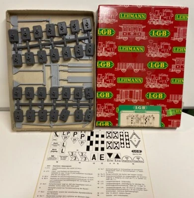 LGB G Scale Set Of 28 European Traffic Signs #5031 , New - Image 1 of 4