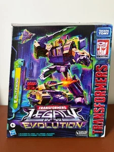 Transformers Legacy Evolution Blitzwing - Brandneu und versiegelt - Bild 1 von 4