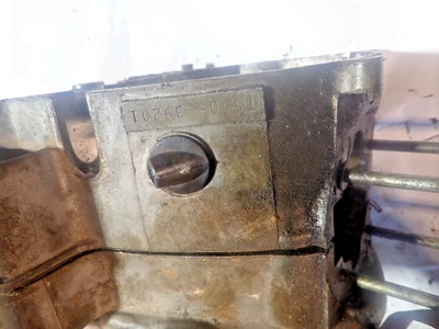 Suzuki TS50 1972 motor izquierdo/ocho/carcasas de motor/carteres motor # TS50-39201 Foto 1 de 4