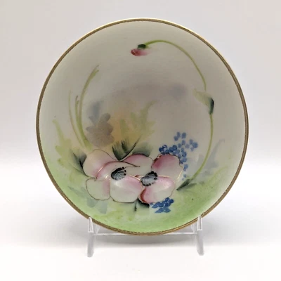 Nippon LW & Co Gloria Bowl Tri-Footed Hand Painted Pink Anemone Flower c. 1910 - Image 1 of 4