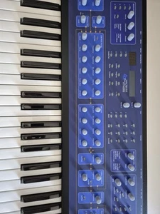 DSI Poly Evolver Keyboard Encoderkappen-Set, grau, gerändelte Oberfläche - Bild 1 von 12