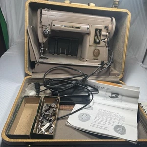 Vintage Singer 301A Long Bed Portable Heavy Duty Sewing Machine + Case WORKS - Picture 1 of 14
