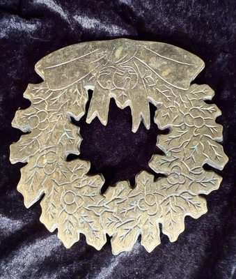 Винтажный латунный рождественский венок накидка горячая тарелка - Изображение 1 из 4