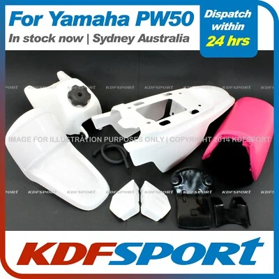 YAMAHA 1986 PEEWEE PW50 GUARDABARROS BLANCO PLÁSTICO, TANQUE, ASIENTO ROSA, PERNO KDF  Foto 1 de 4