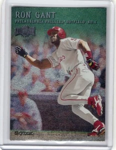 RON GANT 2000 Skybox Metal EMERALD #124 - PHILLIES - Picture 1 of 1