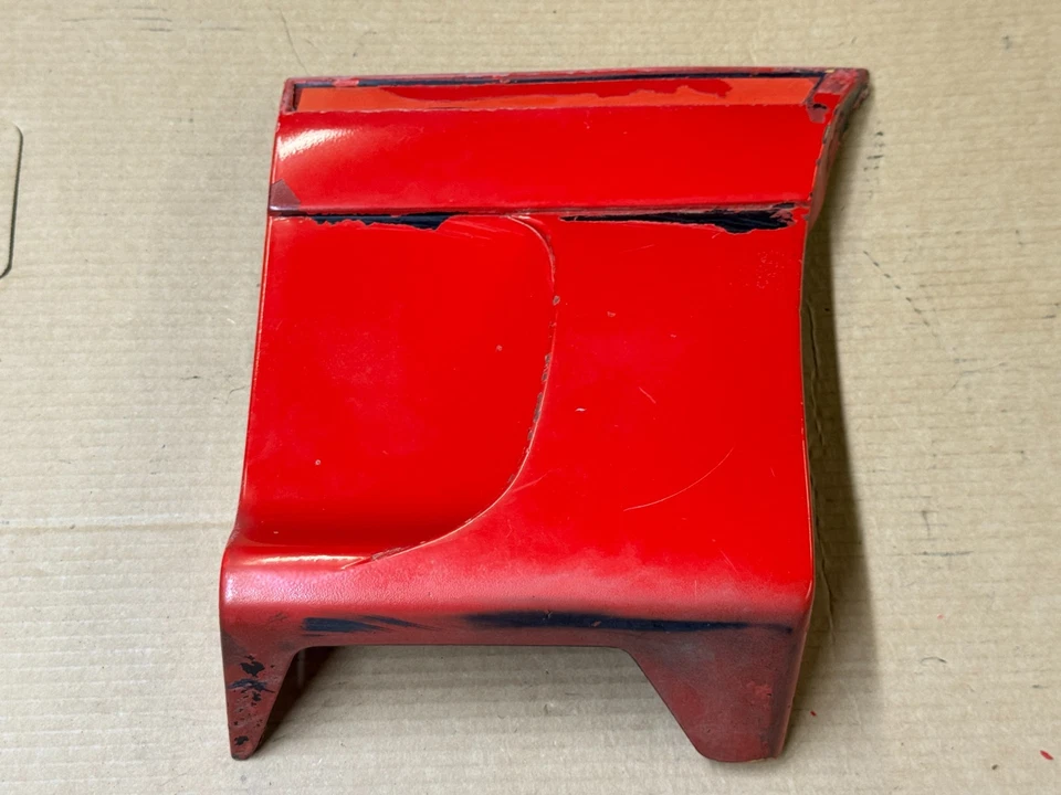 87-90 Ford Mustang GT GUARDABARROS DELANTERO EFECTO SUELO ESPATA GFX LH DRIVERS de fábrica OEM Foto 1 de 4