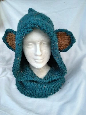 SUDADERA CON CAPUCHA UNISEX TEJIDA A MANO VERDE AZULADO TWEED Con OREJAS Foto 1 de 2