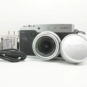 Fujifilm X30 12MP Digital Camera Silver + 16GB SD Card Zoom Lens Tested Japan - Picture 1 of 18