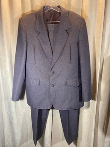Mens Vtg 70s Pioneer Wear 2 Piece Western Suit Brown Size 44R Pants 38-31 Poly - Picture 1 of 11