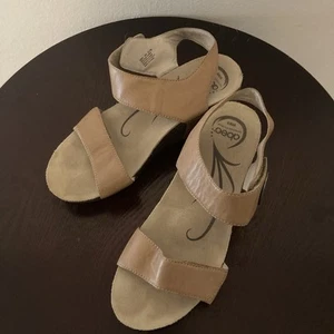 ABEO Una stone medallion leather hook loop ankle straps rubber wedge sandals 9M - Picture 1 of 10