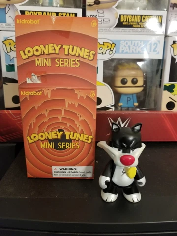 Kidrobot Looney Tunes 3" Mini Series "Sylvester The Cat" Cover