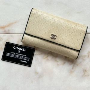 Vintage Chanel Bicolore Caviar Leather Long Wallet w/CoCo Mark Matelasse - Picture 1 of 9