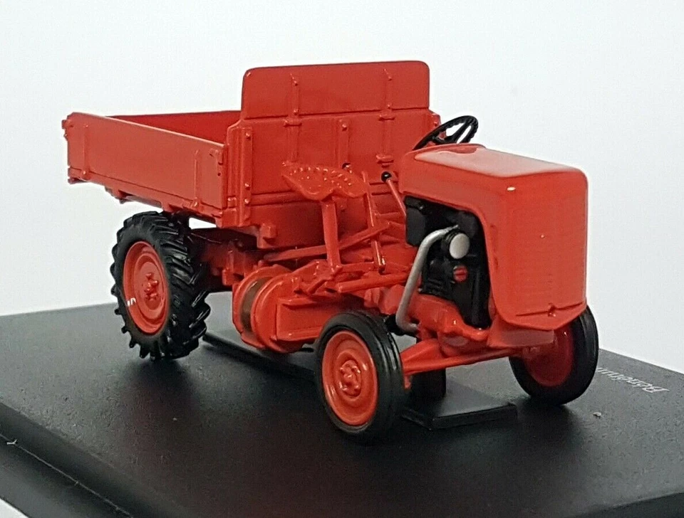 Atlas 1/43 Scale - Benetulliere Multiplex 412 1954 Orange diecast model tractor - Image 1 of 3
