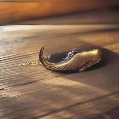 Collar de ballena de peltre genuino Foto 1 de 4